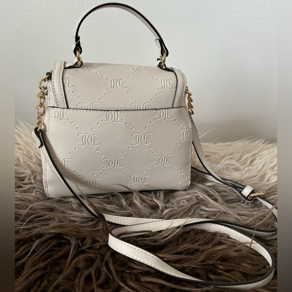 JUICY COUTURE Bag Stay in Circle Mini Crossbody - Ivory Cream Angel Deboss NWT - Picture 6 of 11